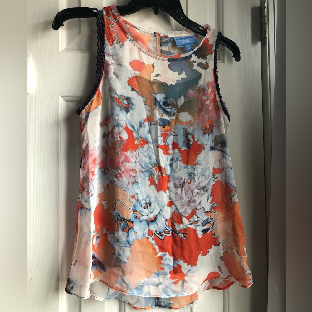 Simply Vera Tank Top